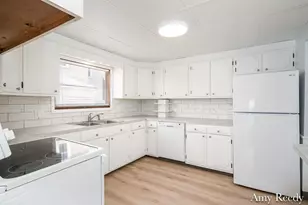 418 Elm St SE, Lowell, MI 49331 - Photo 17