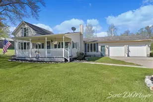 6758 S Mt Hope Rd, Marion City, MI 48811 - Photo 3