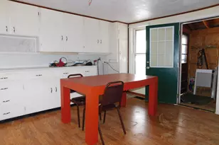 6555 Pipestone St, Eau Claire, MI 49111 - Photo 13