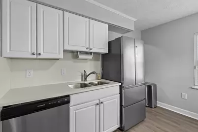 594 Waweenork Drive, Battle Creek, MI 49015 - Photo 11