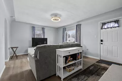 594 Waweenork Drive, Battle Creek, MI 49015 - Photo 5