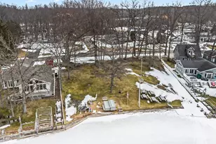 50389 E Lake Shore Dr, Dowagiac, MI 49047 - Photo 5