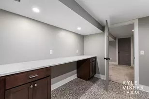 2410 Okemos Dr SE, Grand Rapids, MI 49506 - Photo 39