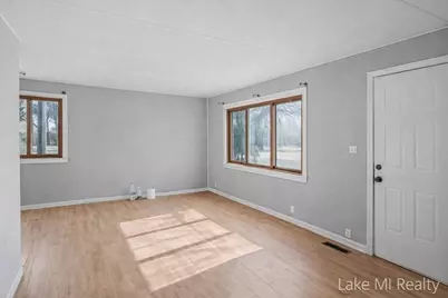 38 W Coolidge Avenue W, Battle Creek, MI 49037 - Photo 5