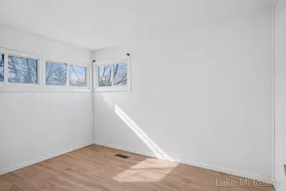 38 W Coolidge Avenue W, Battle Creek, MI 49037 - Photo 25