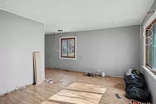 38 W Coolidge Ave W, Battle Creek, MI 49037 - Photo 9