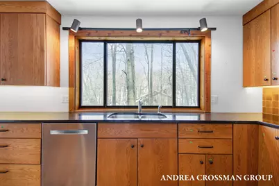 18344 N Shore Estates Road, Spring Lake, MI 49456 - Photo 21