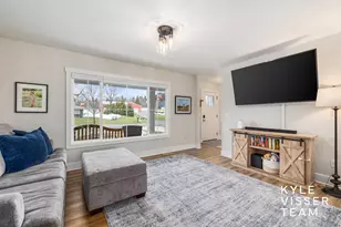 2649 Dean Lake Ave NE, Grand Rapids, MI 49505 - Photo 5