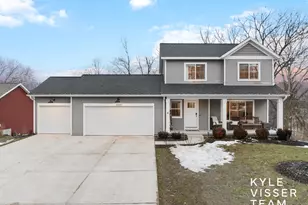 2649 Dean Lake Ave NE, Grand Rapids, MI 49505 - Photo 1