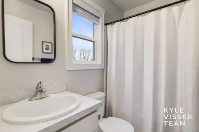 2649 Dean Lake Avenue NE, Grand Rapids, MI 49505 - Photo 21