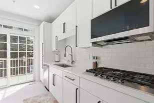 2026 Hazel St, Birmingham, MI 48009 - Photo 5