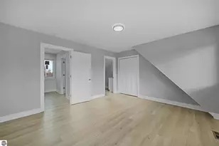 1713 Vanderlip Rd, Traverse City, MI 49686 - Photo 15