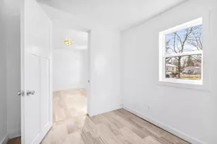 100 Wiltshire Ave, Battle Creek, MI 49015 - Photo 9