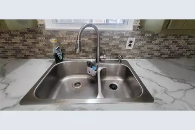 14172 Royal Grand Avenue, Bedford, MI 48239 - Photo 9