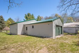 19077 12 Mile Rd, Big Rapids, MI 49307 - Photo 33