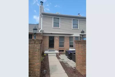 22363 Peachtree, Novi, MI 48375 - Photo 3