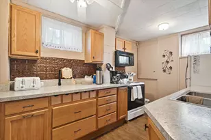 2620 Francis St, Jackson, MI 49203 - Photo 11