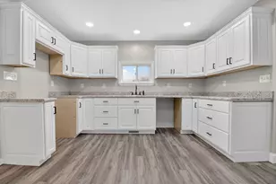 10191 Wood Rd, North Adams, MI 49262 - Photo 21