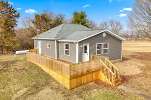 10191 Wood Rd, North Adams, MI 49262 - Photo 3