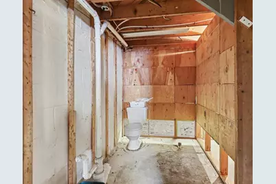 543 Eighth Street, Manistee, MI 49660 - Photo 27