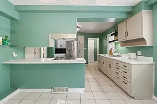 543 8th St, Manistee, MI 49660 - Photo 9