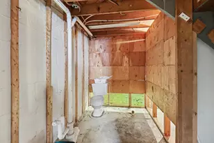 543 8th St, Manistee, MI 49660 - Photo 27