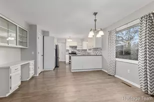 1832 Observatory Ave SE, Grand Rapids, MI 49546 - Photo 9