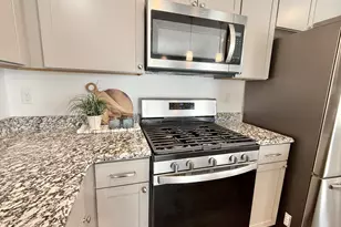 10290 Swan Lake Cir, Ypsilanti, MI 48197 - Photo 13