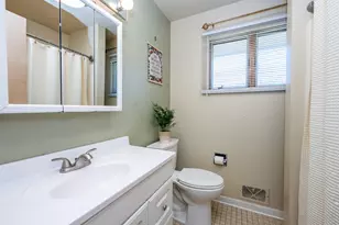 1593 Columbus Ave, Benton Harbor, MI 49022 - Photo 9