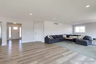 5268 North Point Dr, Pierson, MI 49339 - Photo 5