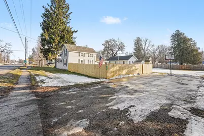 305 S 1st Street, Edmore, MI 48829 - Photo 23