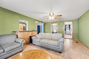 305 S 1st St, Edmore, MI 48829 - Photo 5