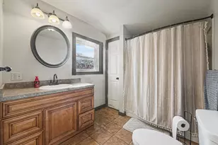 305 S 1st St, Edmore, MI 48829 - Photo 17