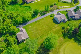 406 Vienna Ln, Fremont, MI 49412 - Photo 3