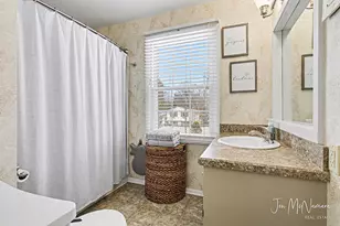 1642 Timberlane Ln NE, Grand Rapids, MI 49505 - Photo 17