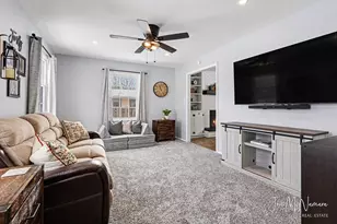 1642 Timberlane Ln NE, Grand Rapids, MI 49505 - Photo 5