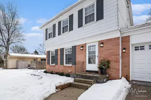 1642 Timberlane Ln NE, Grand Rapids, MI 49505 - Photo 3