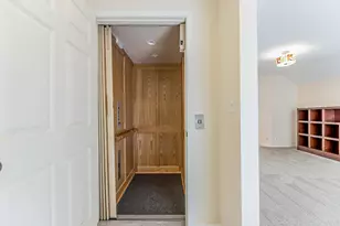 2925 Exmoor Rd, Ann Arbor, MI 48104 - Photo 25