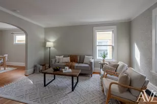 1012 Sigsbee St SE, Grand Rapids, MI 49506 - Photo 5