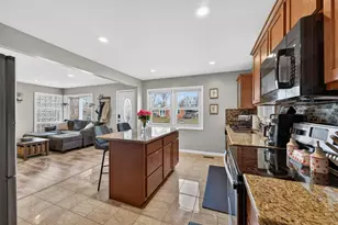 7435 Lathers St, Westland, MI 48185 - Photo 13