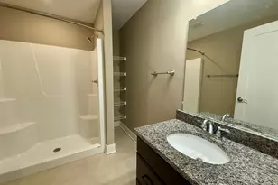 2564 W Towne St, Ann Arbor, MI 48103 - Photo 23