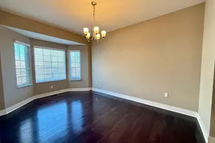 2564 W Towne St, Ann Arbor, MI 48103 - Photo 5