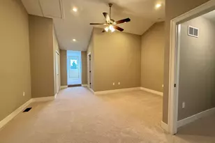 2564 W Towne St, Ann Arbor, MI 48103 - Photo 19