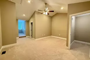 2564 W Towne St, Ann Arbor, MI 48103 - Photo 21