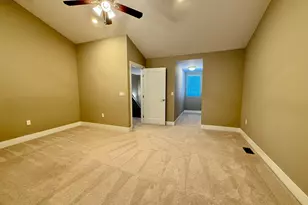 2564 W Towne St, Ann Arbor, MI 48103 - Photo 21
