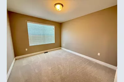 2564 W Towne Street, Ann Arbor, MI 48103 - Photo 15