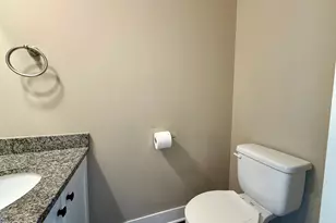 2564 W Towne St, Ann Arbor, MI 48103 - Photo 7