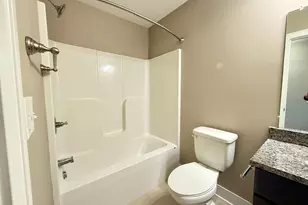 2564 W Towne St, Ann Arbor, MI 48103 - Photo 17