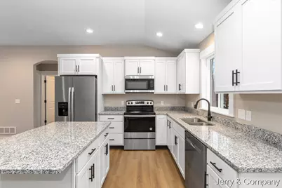 911 Apple Ridge Court, Allegan, MI 49010 - Photo 9