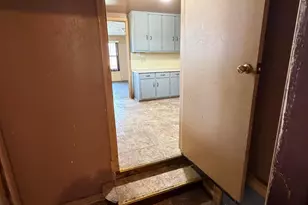 298 Bradford Rd, Benton Harbor, MI 49022 - Photo 17